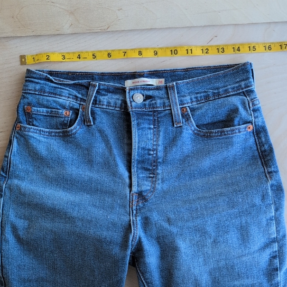 Levi's Women's Straight Leg Jeans - Blue